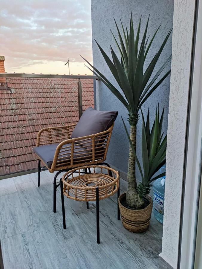 Apartment Bellacasa Airportstudio Surcin