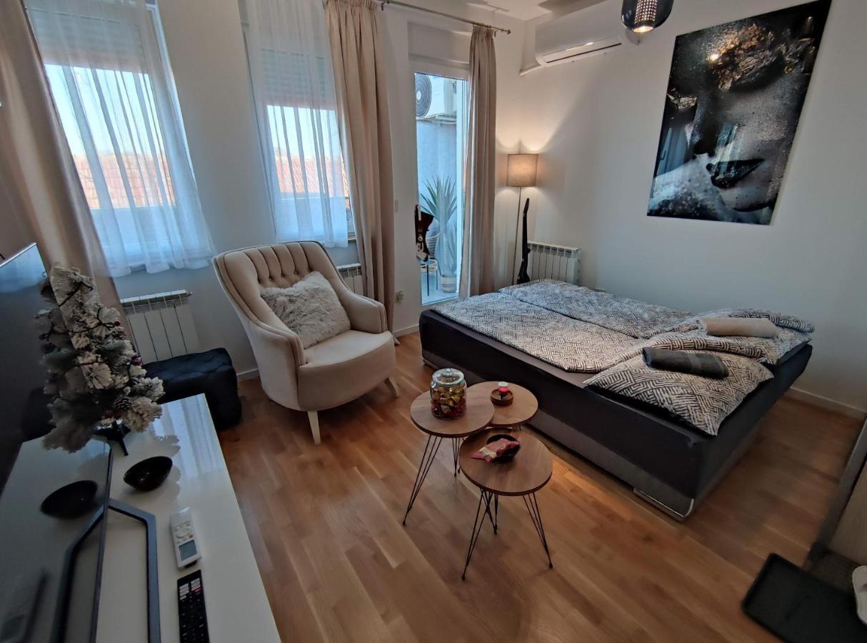 Bellacasa Airportstudio Apartment