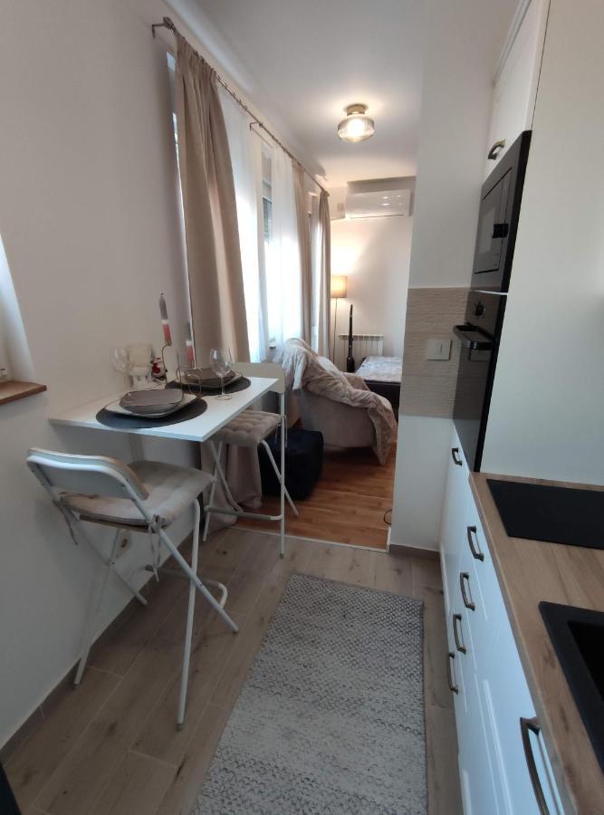 Apartment Bellacasa Airportstudio Surcin