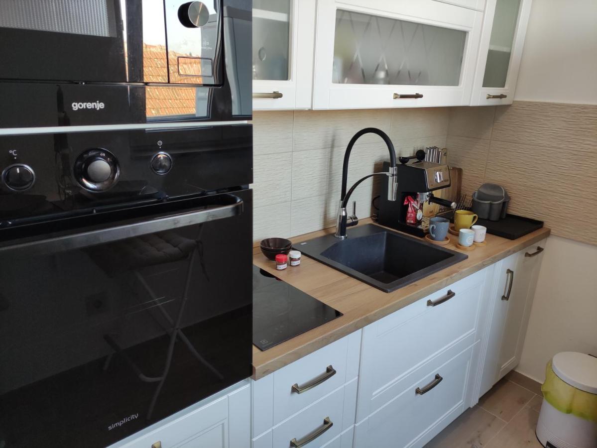 Bellacasa Airportstudio Apartment